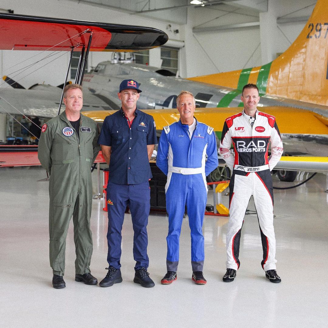 another new pic Custom Race Suits | FervoGear